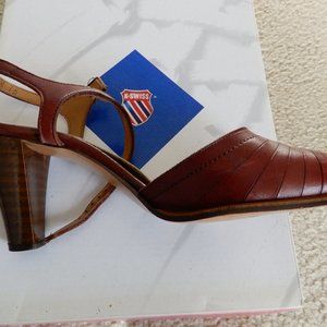 RUSSET PUMP W/INSTEP STRAP 3IN HEEL - 6.5M